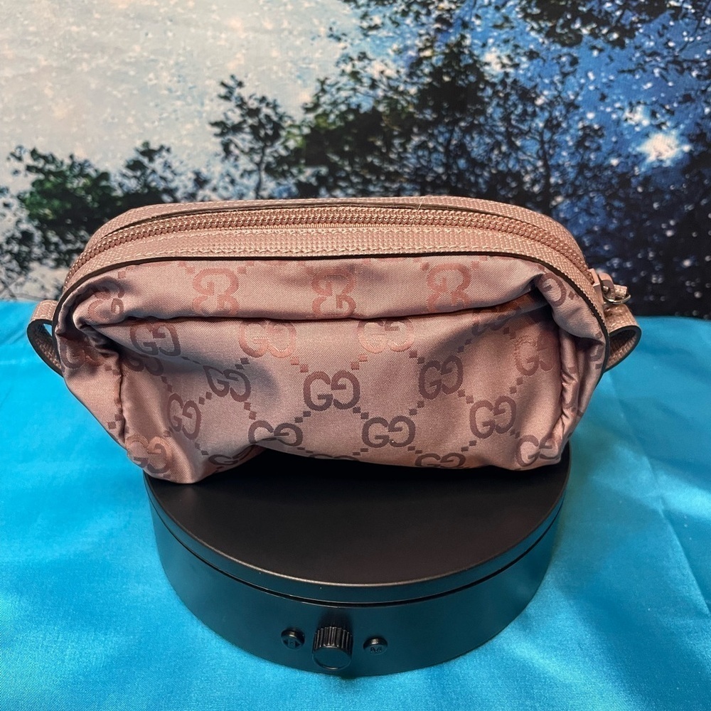 Gucci Logo Nylon and Textile Extra Bag EUC 6”x 4” - Picture 2 of 10